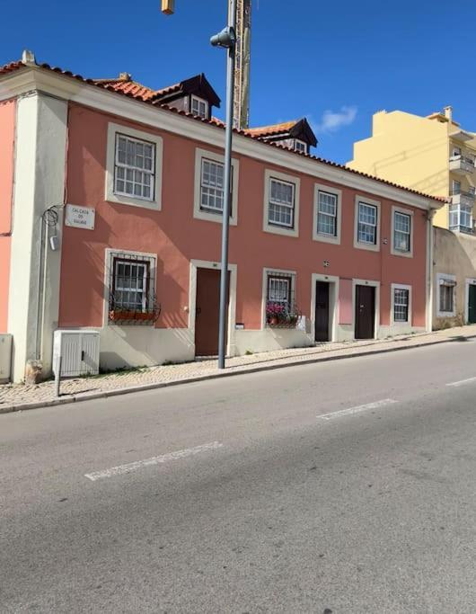 Apartment Luxury Artistic Digital Nomad Getaway W/ Terrace Lisbon